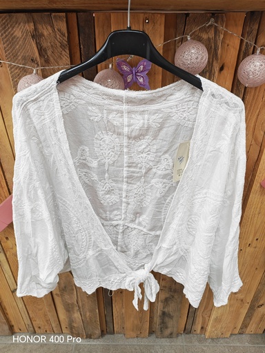 Boléro brodé blanc