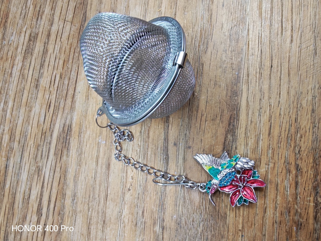 Boule à thé colibri