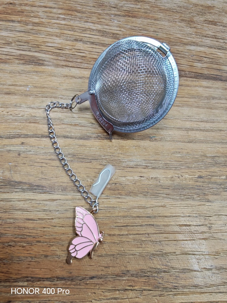 Boule à thé demi papillons rose