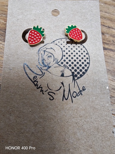 Boucles d'oreilles Acier Chirurgical dorées Fraises